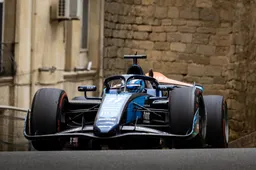 F2: Championship contenders make contact in exciting Baku feature race