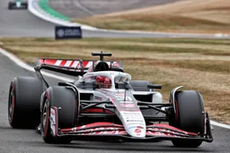 Ocon stürmt an die Spitze beim verregneten Test in Mugello