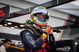 Lindblad speaks out on rumors about Red Bull F1 debut