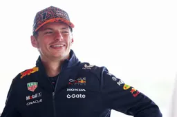Internet explodeert na Nürburgring-zege Verstappen: 'Een klasse apart'