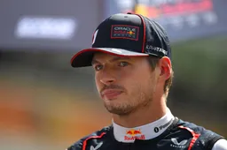 Chaos door teamorder van McLaren: Zo reageerde Verstappen op de beslissing