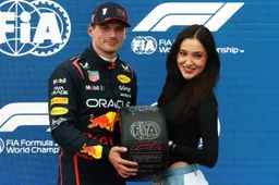 Verstappen houdt rubber vast met onbekende dame