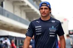 Sainz stands by 'blown out of proportion' F1 broadcast comments
