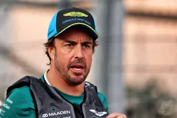 Alonso woedend op 'respectloze' Hamilton tijdens GP Singapore