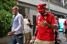Hamilton overdonderd door steunbetuigingen na dood Roscoe