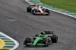 Heimfavorit erlebt einen Unfall beim Brasilien-GP