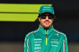 F1 LIVE | Alonso erhält ein unvergessliches Wichtelgeschenk, während Sainz mit Verstappen in Verbindung gebracht wird