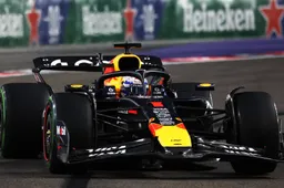 Verstappen komt net tekort voor snelste tijd, McLaren op P19 en P20