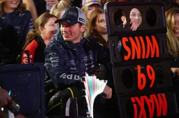 Verstappen geeft update over racenummer in F1-seizoen 2026