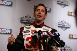 NASCAR legend Greg Biffle, family killed in tragic plane crash