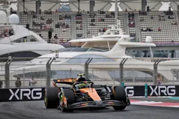 Norris sendet Verstappen in FP2 eine klare Warnung, während Piastri im Hintertreffen bleibt