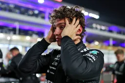 Mercedes zoekt contact met FIA na ruim 1100 bedreigingen tegen Antonelli