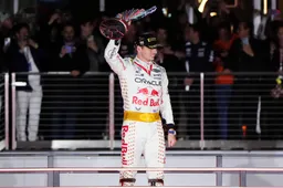 Megaprestatie Verstappen bestempeld als 'grootste comeback sinds Elvis'