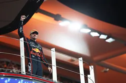 Verstappen geprezen ondanks misgelopen titel: 'Hij is de coureur van het jaar'