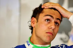 Racing-Bulls-Rookie Lindblad dreht sich ins Kiesbett, als der Imola-Shakedown vorzeitig endet