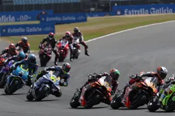 Deze coureurs en teams staan op de MotoGP-grid in 2026