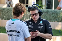 Kimi Antonelli und Bonnington entfachen unter Lewis Hamiltons Augen einen 'Streichkrieg'