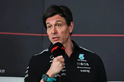 Wolff says F1 is 'second priority' as Middle East conflict threatens races