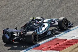 F1 LIVE | Leclerc leads in Bahrain as Honda, Mercedes encounter major woes