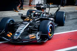 McLaren enthüllt eine markante MCL40-Lackierung vor den Testfahrten in Bahrain
