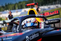 Vielversprechendes Red-Bull-Talent verrät die Details zum jüngsten Gespräch mit Helmut Marko