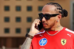 Hamilton hekelt chaotische beslissing Ferrari rondom ingenieur