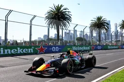 Beroerd begin voor Red Bull Racing in Australië: Ford-motor begeeft het