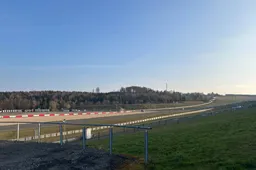 Nürburgring geraakt door overlijden van nog een racelegende