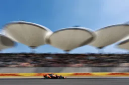 Hamilton and Norris collide in China as chaotic FP1 brings out two VSCs