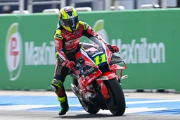 Senna tribute helmet made for Brazilian MotoGP rider ahead of home race