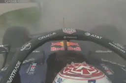 Gigantisch drama voor Verstappen met zware crash in Australië