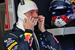 'Verstappen suffers significant damage to the floor of his Red Bull car'