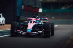 Ook Mercedes-klant Alpine maakt meters tijdens productieve filmdagen