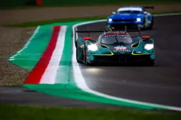 Aston Martin-wagen van Newey maakt megaklapper in Italië: Bekijk de beelden