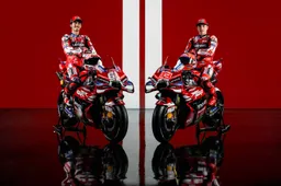 Francesco_Bagnaia_and_Marc_Marquez (1)