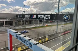 Verstappen wint spectaculair gevecht met Audi-coureur Haase voor voorlopige P1