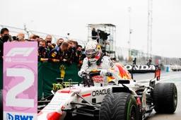 Verstappen bezorgde Mercedes zweethandjes tijdens titanenstrijd met Hamilton in Turkije