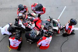 Huiveringwekkende crash in Assen: Honda-coureur Chantra geeft gezondheidsupdate