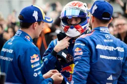 Max Verstappen knocked down: Warning for photographers at the Nurburgring