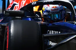 F1 LIVE | Verstappen begint met waarschuwing van Mercedes aan sprintkwalificatie