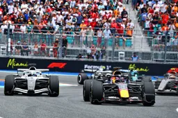 Uitslag GP Miami | Verstappen steelt de spotlight van Antonelli na zinderende strijd om puntenresultaat
