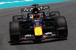 F1 LIVE | Verstappen begint aan sprintkwalificatie, Leclerc op de bon geslingerd