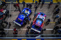 Verstappen and Engel clash in wild overnight Nordschleife battle