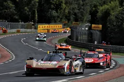 Le Mans 24 Hours: Cadillac leads after midnight chaos and key retirements