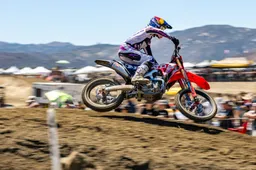 Hunter Lawrence steals the show as Jett and Deegan battle in Pala