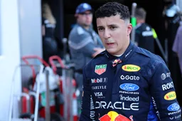 Hadjar pakt podium in Monaco na dramatisch weekend: "Ik had totaal geen vertrouwen meer om terug te komen"