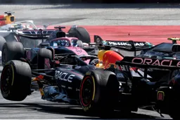 Drama voor Verstappen in GP Oostenrijk na contact met Mercedes in 2025