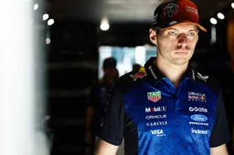 Manager Verstappen houdt deur voor vertrek bij Red Bull Racing nog duidelijk open