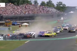 Opening-lap carnage strikes GTWC Monza race in frightening pile-up