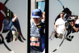 Verstappen is duidelijk over 'geheim' bezoek aan Red Bull-top: 'Gaat niemand wat aan'